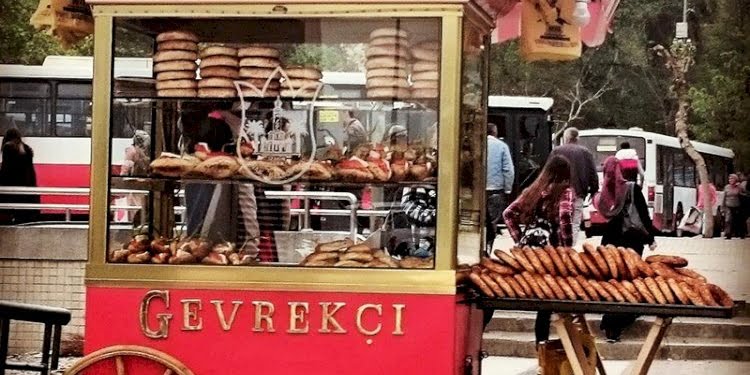 İzmir’de boyoz ve gevreğe zam
