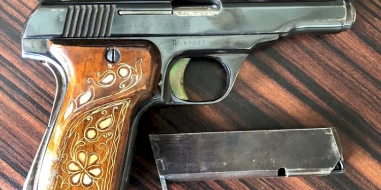 Doktor çiftin aileleri arasında silahlı ‘takı’ kavgası