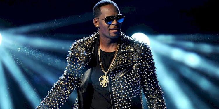 Ünlü şarkıcı R. Kelly, şantaj ve seks ticareti de dahil 9 suçtan suçlu bulundu