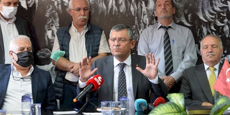 CHP’li Özel: 3 harfli AVM’leri şehir dışına yollayacağız