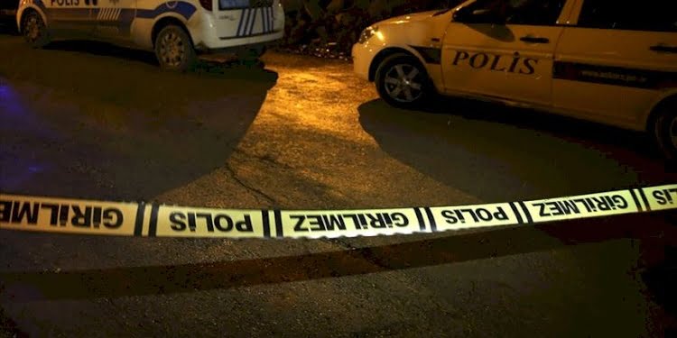 Kocaeli’nde bir adam evinde bıçaklanarak öldürülmüş halde bulundu
