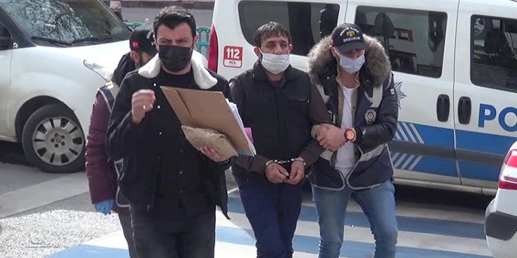 Korkunç olay… 14 yaşındaki kızını 24 yerinden bıçakladı!