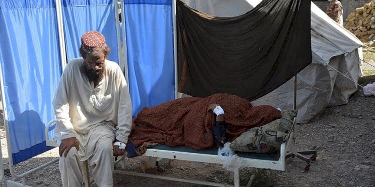 Pakistan’da 5,9’luk deprem: 20 kişi öldü