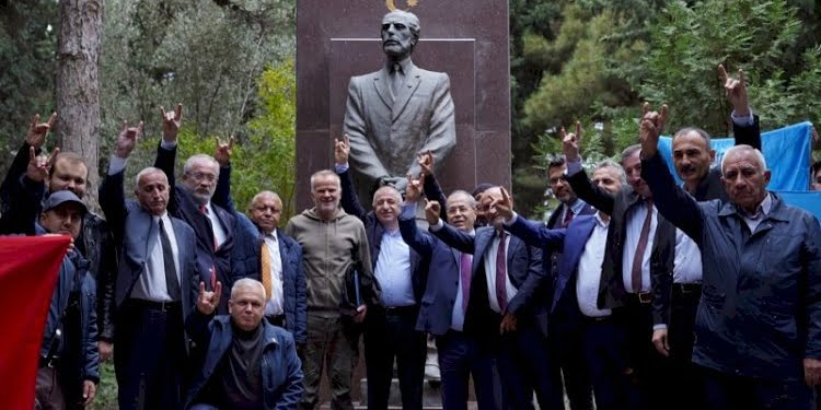 Zafer Partisi Azerbaycan’da