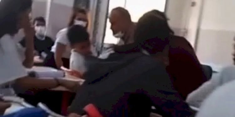 Sınıfta dayak böyle görüntülenmişti… O öğretmen için karar çıktı