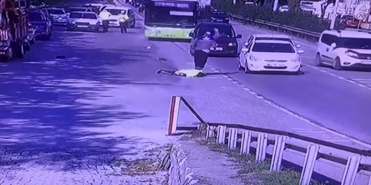 Polisi sürükleyen otomobil CHP’li eski il yöneticisine ait çıktı