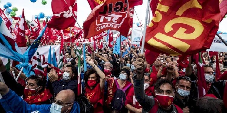 İtalya’da yüz binler faşizme karşı yürüdü