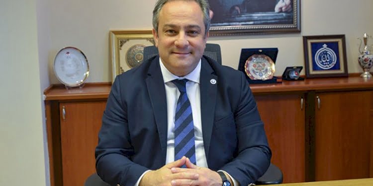 Bilim Kurulu üyesine 15 gün meslekten men cezası