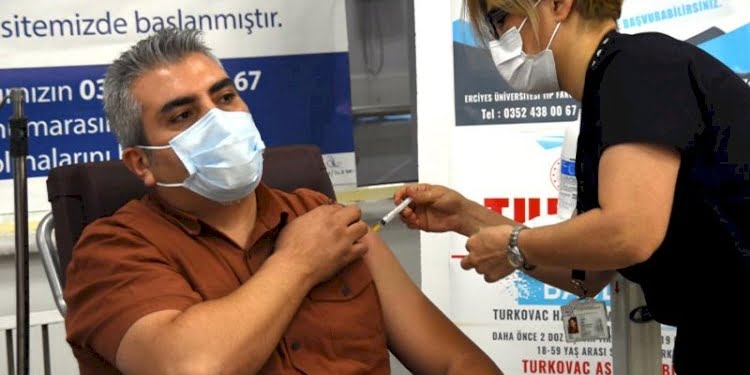 Turkovac ilk hatırlatma dozu Kayseri’de uygulandı