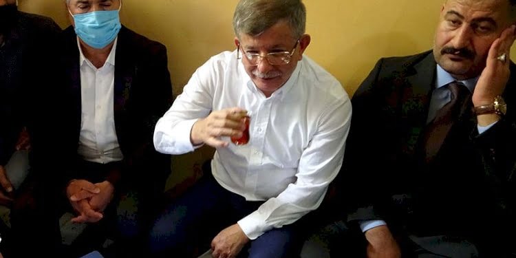 Yeniden ‘açılım’ isteyen Davutoğlu’ndan Erdoğan’la görüşme şartı