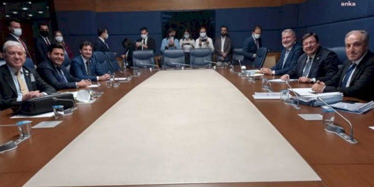 6 parti 13 maddede anlaştı