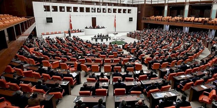 AKP’li Miroğlu: Milletvekili maaşıyla yaşıyorum, yoksullaştığımı hissediyorum