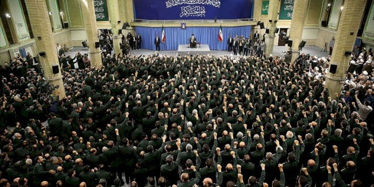 İran Devrim Muhafızları Ordusu: Liberalleri artık iş başına getirmeyin