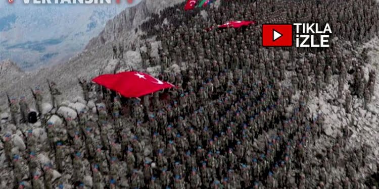 3000 asker katıldı… Komandolar şehitleri böyle andı