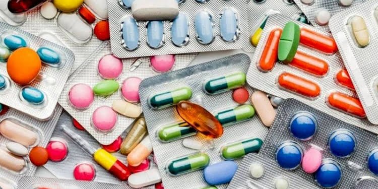 İlaç krizi halk sağlığını tehdit ediyor: Önlem alınmazsa…