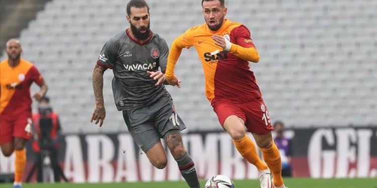 Galatasaray deplasmanda puan kaybetmeye devam ediyor