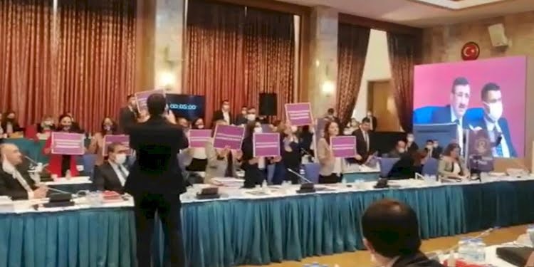 TBMM’de ‘İstanbul Sözleşmesi’ gerginliği: İçinizdeki tecavüzcülerden kurtulun