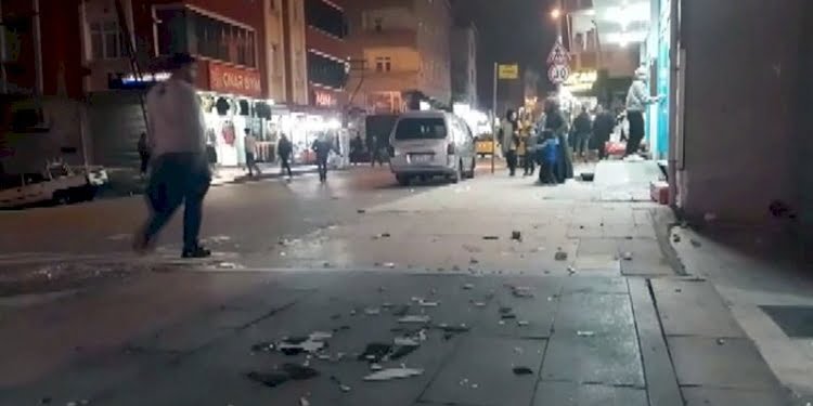 Esenyurt’ta onlarca kişinin karıştığı kavga… Ortalık savaş alanına döndü