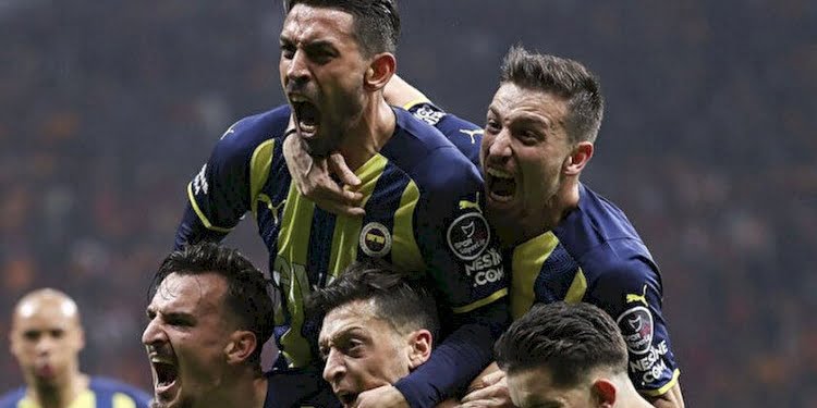 Fenerbahçe deplasmanda Galatasaray’ı mağlup etti