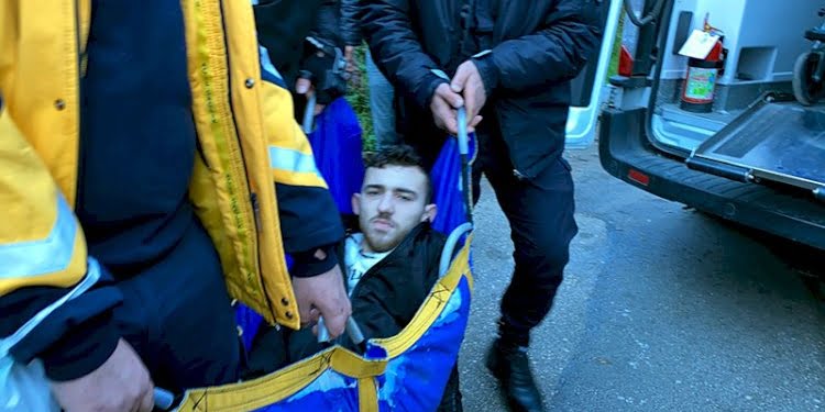 ‘Babası kafama sıkmasını söyledi, o ayaklarıma sıktı’