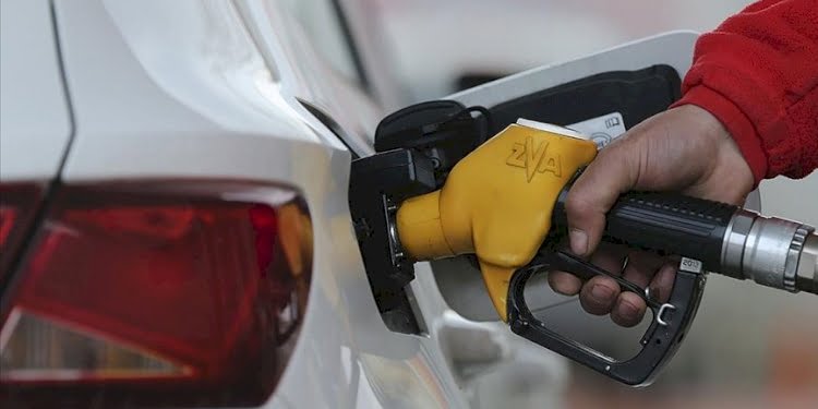 Benzin, motorin ve otogaza büyük zam