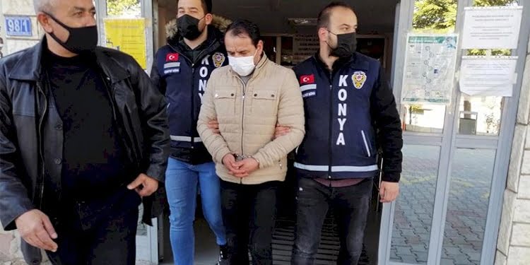 Pes dedirten savunma! ‘Babam da annemi baltayla öldürmüştü’