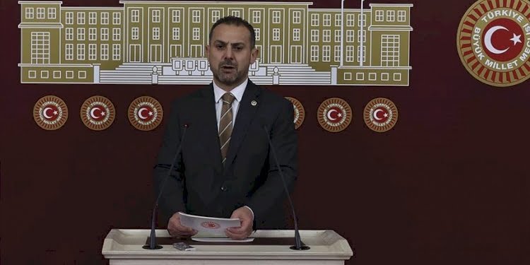 ‘Camileri ahır yapan siz değil miydiniz? Sonra çıkıp helallik istiyor’