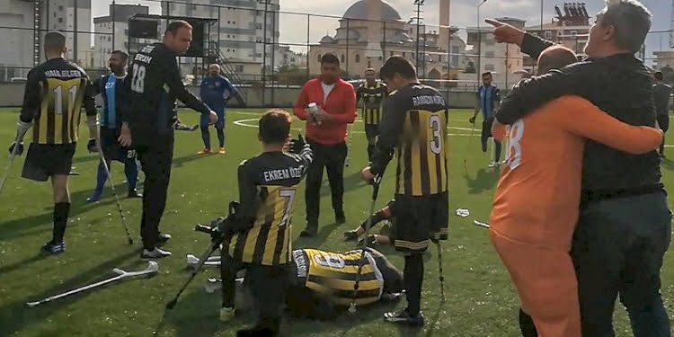 Ampute Ligi maçında yumruklar havada uçuştu