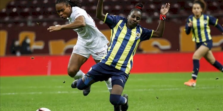 Kadın futbolunda ilk derbide Fenerbahçe, Galatasaray’a fark attı