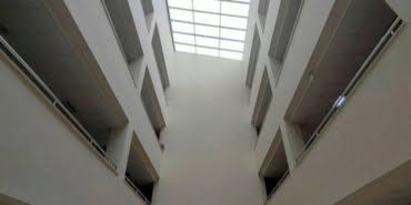 image_750x_61b1a8e229d18