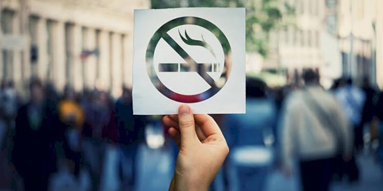 Dünyada bir ilk… Ömür boyu sigara yasağı geliyor