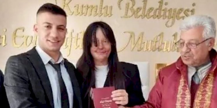 Yüzüne asit atan kişiyle evlenmişti… Berfin Özek’in babası konuştu