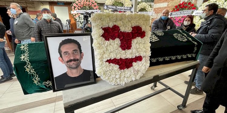 Sanatçı İzzet Altınmeşe’nin oğlu son yolculuğuna uğurlandı