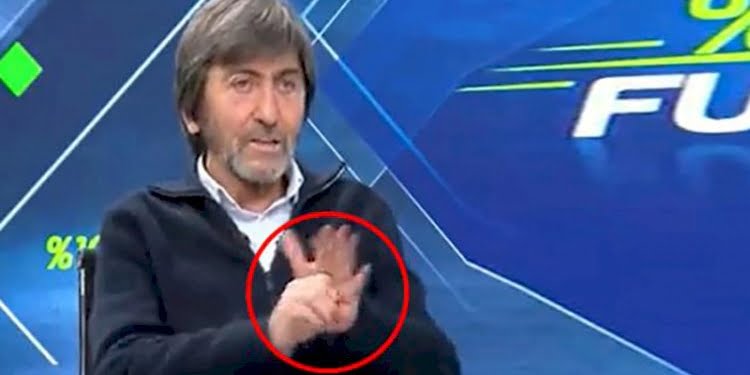 Rıdvan Dilmen’den TRT’de olay el hareketi!