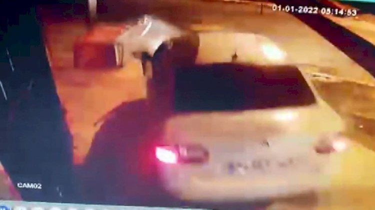 Küçükçekmece’de ‘yan bakma’ kavgası kanlı bitti