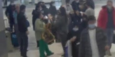 image_750x_61d6afebee2d2