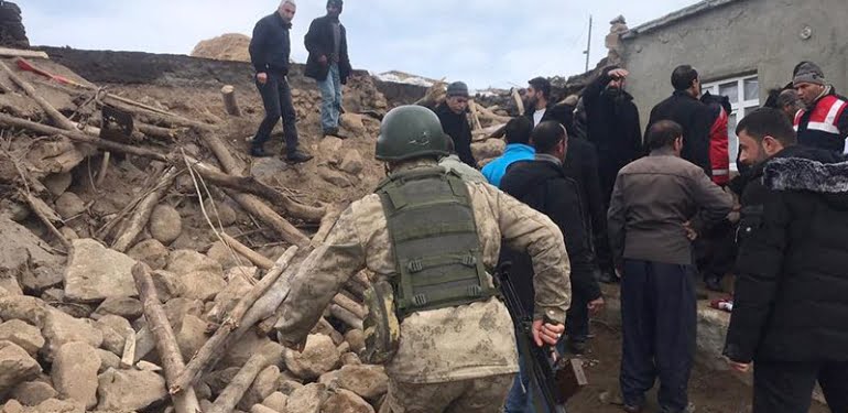 İran’da 5.9’luk deprem Van’ı da vurdu… Ölü ve yaralılar var