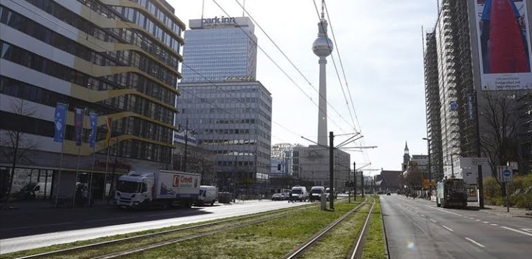 ‘İş ortamı çöktü Alman ekonomisi resesyona giriyor’