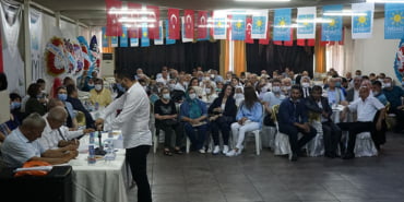 iyi-partiden-sosyal-mesafesiz-kongre_8412_dhaphoto1
