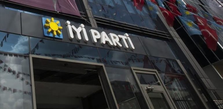 Yeniçağ’da ‘İYİ Parti’yi dizayn’ tartışması: Düş artık yakamızdan!