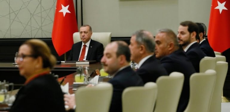 ‘Sadece bakanlar değişmeyecek, daha derin değişim olacak’