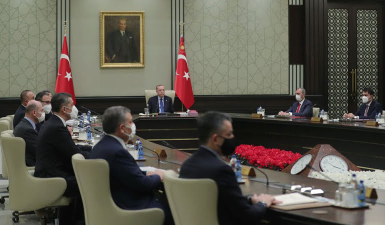 Adalet Bakanı’nın ardından ‘4 bakan daha değişebilir’ iddiası