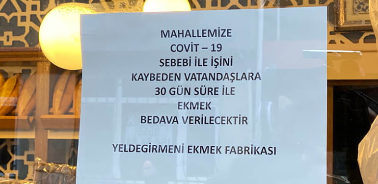 Kadıköy’de koronaviüs nedeniyle işsiz kalanlara ücretsiz ekmek veriyor