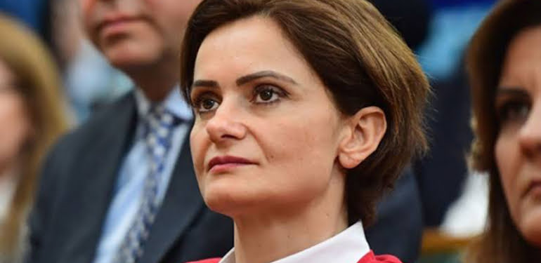 Kaftancıoğlu’nun katıldığı CHP toplantısında yumruklar konuştu