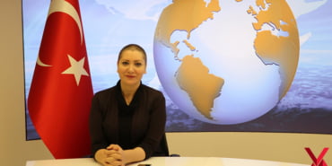kanseri-yenen-sunucu-tv-programina-peruksuz-cikti_9297_dhaphoto3