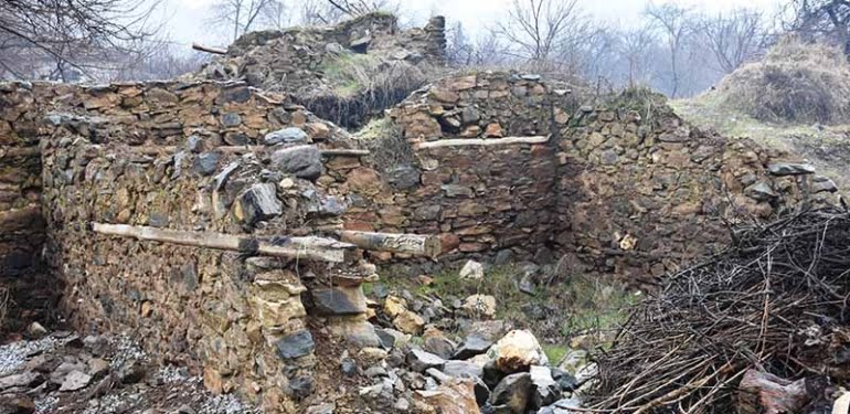 6.8’lik depremde Kemal Sunal’ın doğduğu ev de yıkıldı