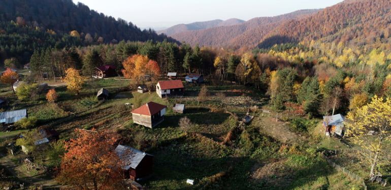Karadeniz’in keşfedilmeyen beldesinde sonbahar güzelliği