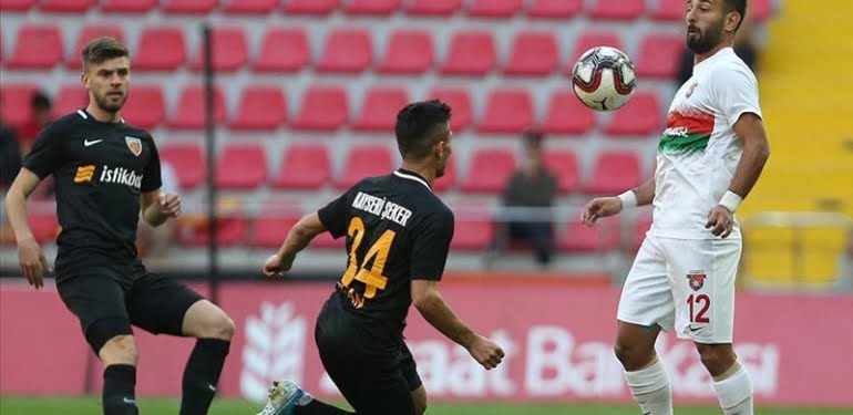 Kayserispor yeni hocasıyla turladı