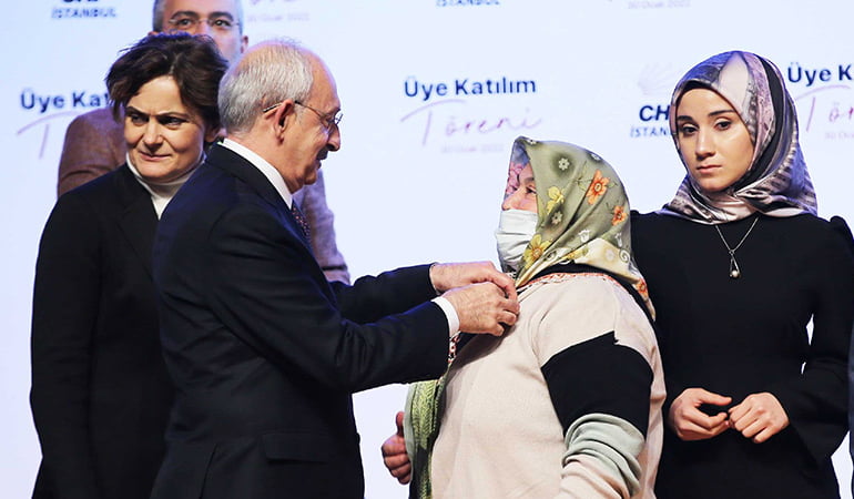 Kılıçdaroğlu’ndan partisine ‘türban’ eleştirisi