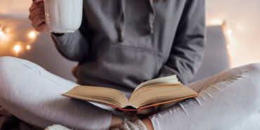 kitap-okuyan